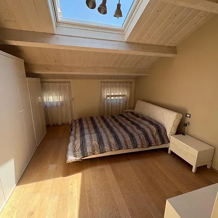 Dimora Dell Olmo Apartment