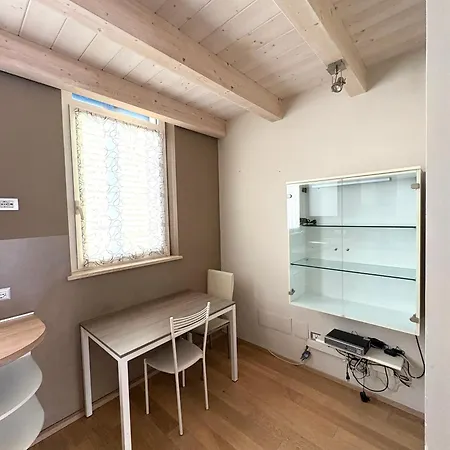 Dimora Dell Olmo Apartment